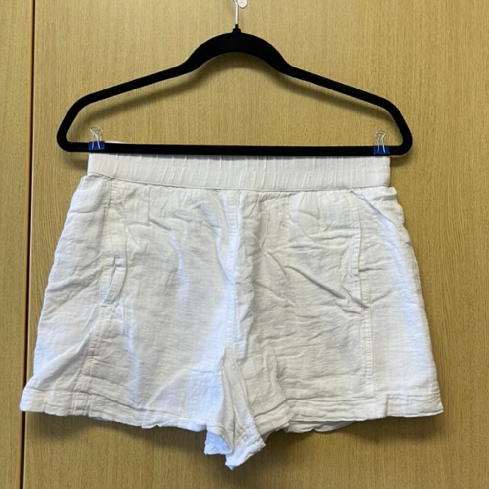 Beachy American Eagle Linen Shorts